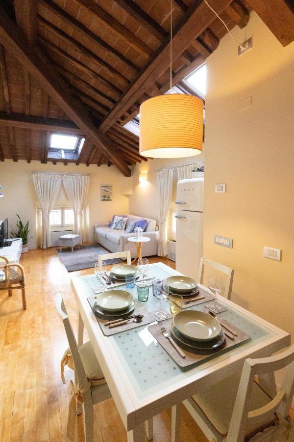 50Mt Dalle Mura+Parcheggio*Appartamento Tipico* Lucca Exteriör bild
